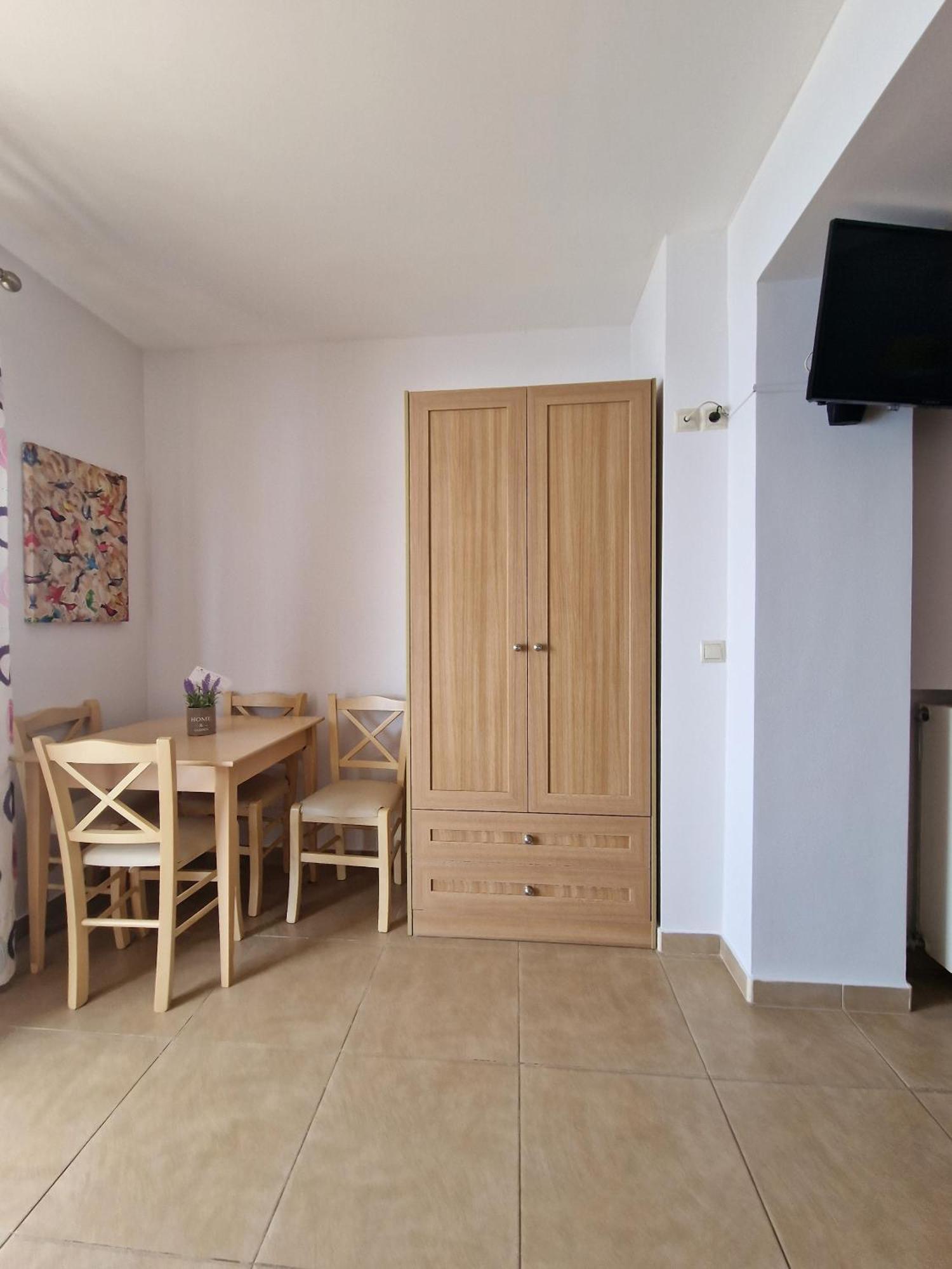 Aparthotel Porto Xronia à Khrónia Extérieur photo