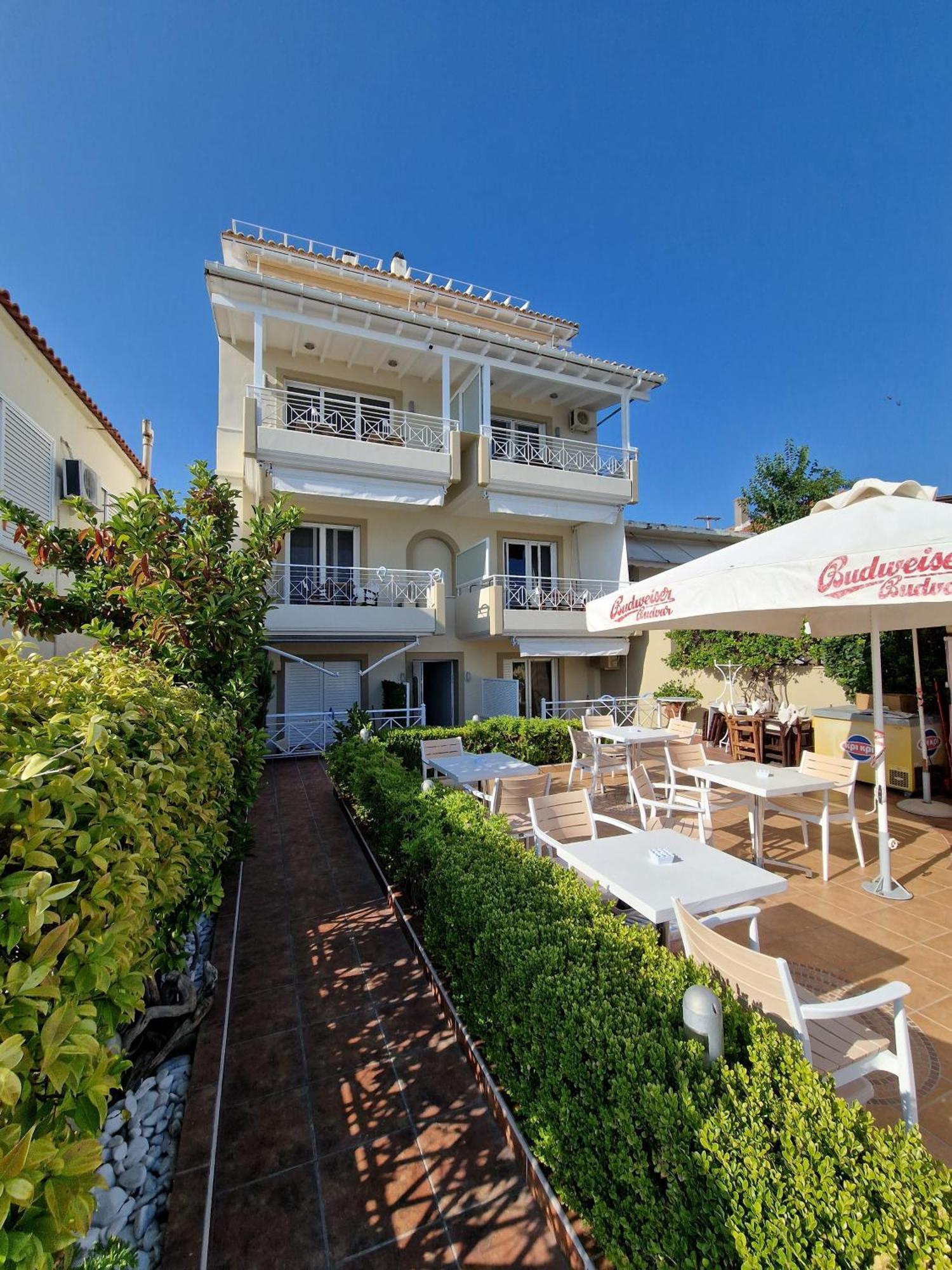 Aparthotel Porto Xronia à Khrónia Extérieur photo