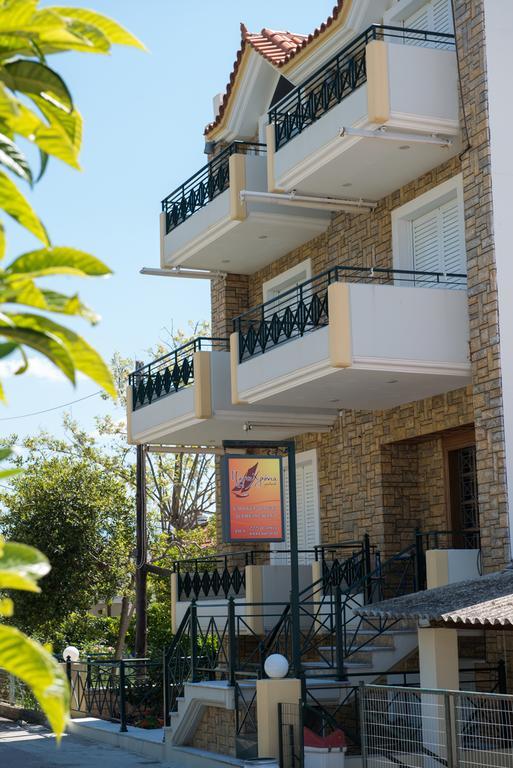 Aparthotel Porto Xronia à Khrónia Extérieur photo